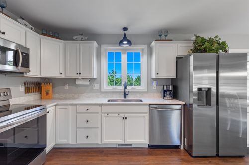 107 Richards Way, Farmington, NH, 03835-3671 | Card Image