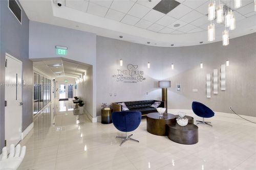 apt-2122-1200 Brickell Bay Dr, Miami, FL, 33131-3262 | Card Image