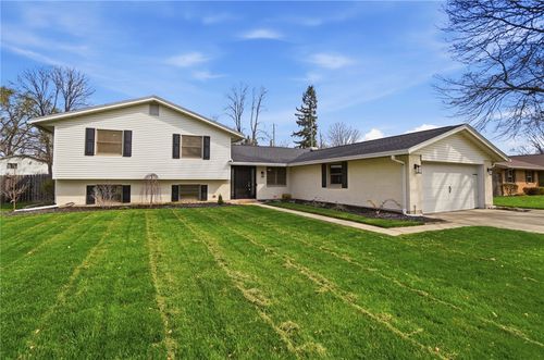 1007 Hyde Park Dr, Centerville, OH, 45429-5809 | Card Image