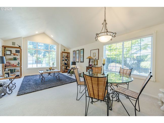 1705 River Pointe Loop, House other with 4 bedrooms, 2 bathrooms and 2 parking in Eugene OR | Image 6