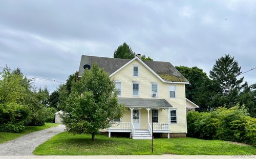 2-12 Alden Pl, Millbrook, NY, 12545-5883 | Card Image