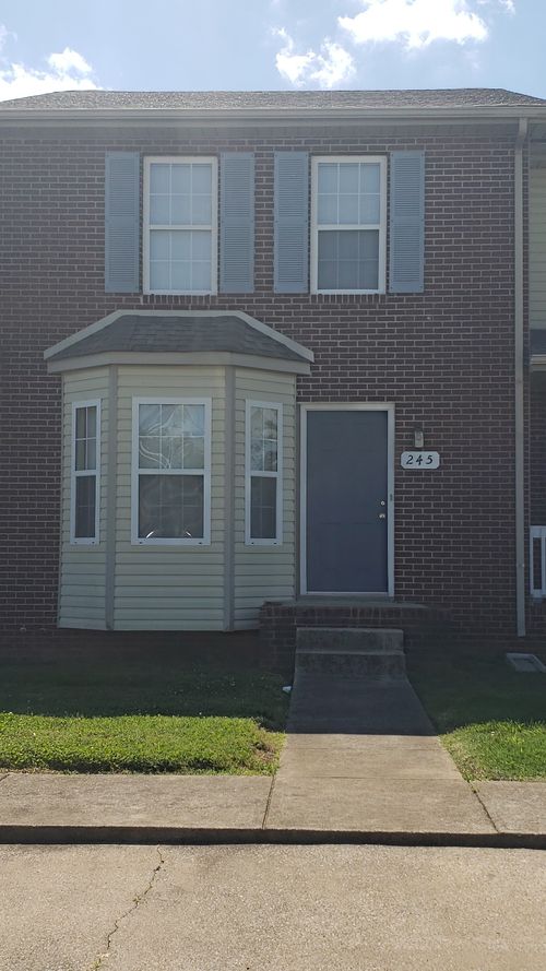 241 Tree Line Dr, Oak Grove, KY, 42262-7200 | Card Image