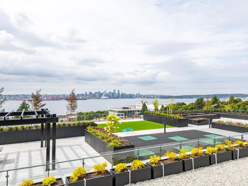 359-422 E 3rd Street, North Vancouver, BC, V7L0K1 | Card Image