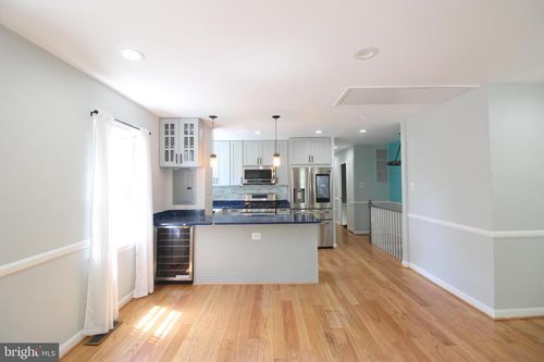 724A N Washington Street, ALEXANDRIA, VA, 22314 | Card Image