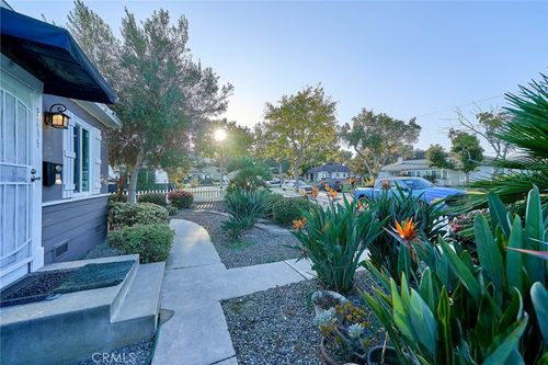 4134 E Jacinto Way, Long Beach, CA, 90815-2628 | Card Image