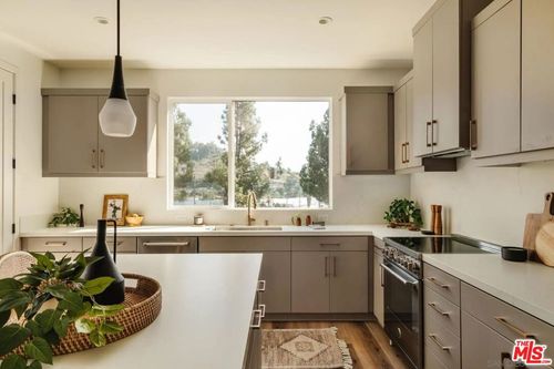 3851 Riley Ln, Los Angeles, CA, 90065-1439 | Card Image
