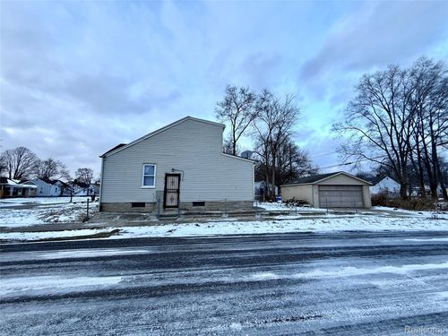 19700 Teppert St, Detroit, MI, 48234-3549 | Card Image