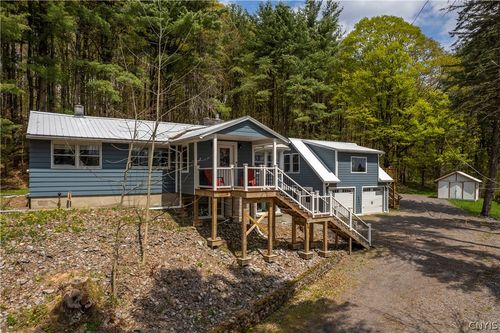 10373 Ridgecrest Rd, Utica, NY, 13502-6813 | Card Image