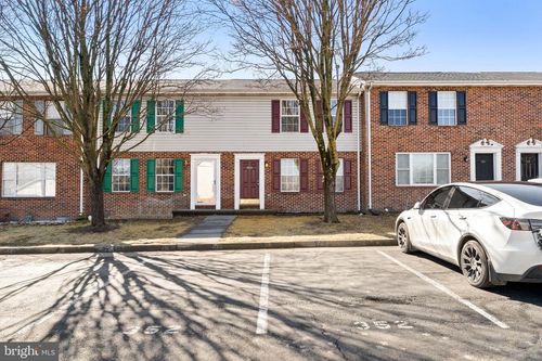 352 Valley Mill Rd, WINCHESTER, VA, 22602-6236 | Card Image