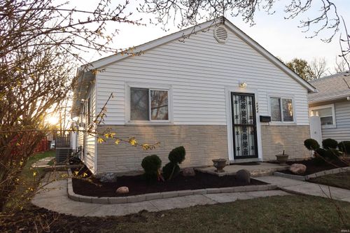 4844 S Harrison St, Fort Wayne, IN, 46807-3271 | Card Image