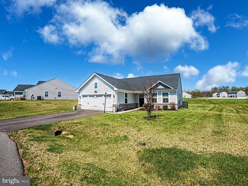 87 Opulent Ct, HEDGESVILLE, WV, 25427-4901 | Card Image