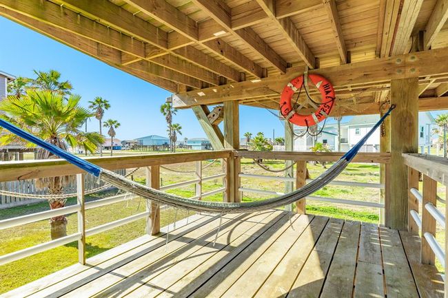 307 Murex St, House other with 3 bedrooms, 2 bathrooms and null parking in Surfside Beach TX | Image 11