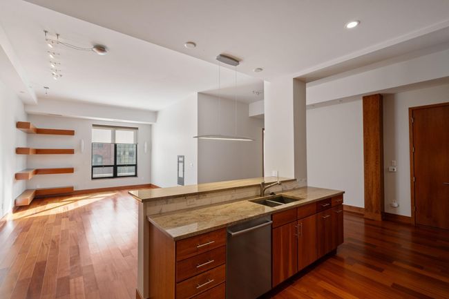UNIT-301 - 100 3 Rd Ave S, Condo with 2 bedrooms, 2 bathrooms and null parking in Minneapolis MN | Image 10