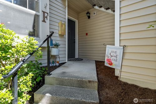 f-126-2300 Jefferson Avenue Ne, Renton, WA, 98056 | Card Image