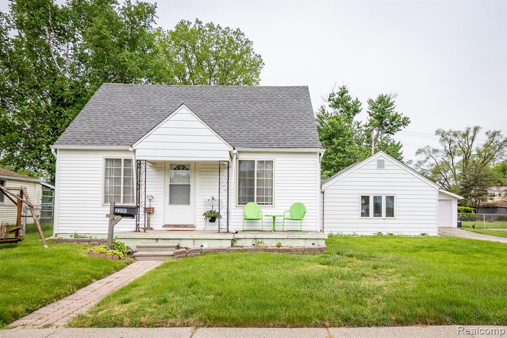 Hill Ave, Warren, MI 48091