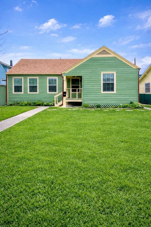 2030 Palo Alto St, Houston, TX, 77023-2521 | Card Image