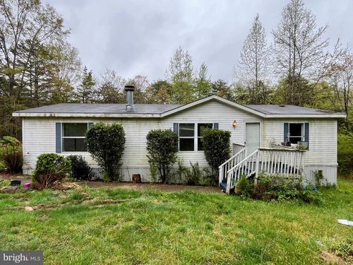 12025 W River Rd, PALMYRA, VA, 22963-5402 | Card Image