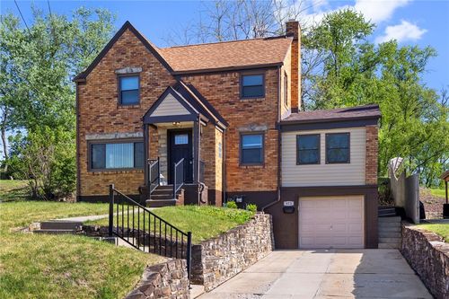 973 Agnew Rd, Pittsburgh, PA, 15227-3901 | Card Image