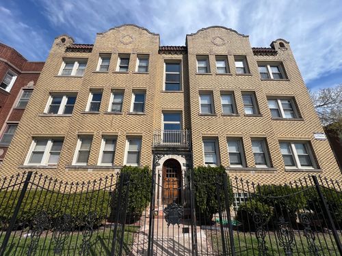 apt-1-8559 S Bennett Ave, Chicago, IL, 60617-2286 | Card Image