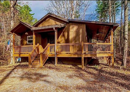 246 Dickey Place Dr, Marble, NC, 28905-0545 | Card Image