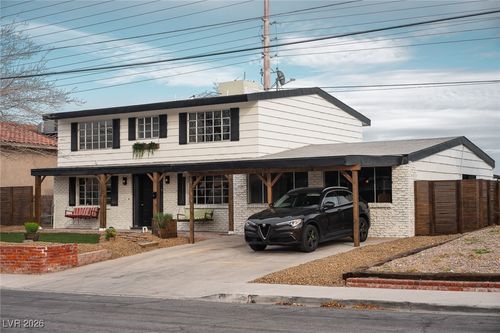 232 Chason St, Las Vegas, NV, 89107-1636 | Card Image