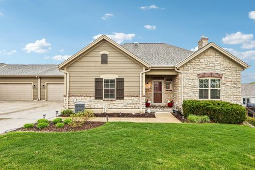 1016 Ann Marie Way, Oconomowoc, WI, 53066-2916 | Card Image