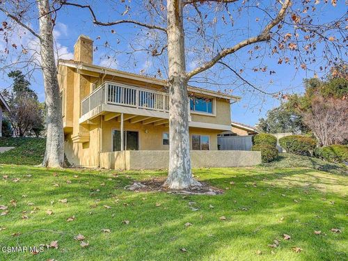 204 Estrellita Ln, Oak Park, CA, 91377-3717 | Card Image