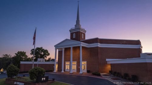 7100 31st St, Tulsa, OK, 74145-1203 | Card Image