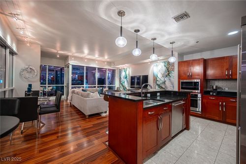 unit-1000-4525 Dean Martin Dr, Las Vegas, NV, 89103-8110 | Card Image