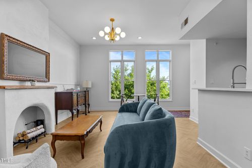 apt-205-320 W Martin St, Raleigh, NC, 27601-1384 | Card Image