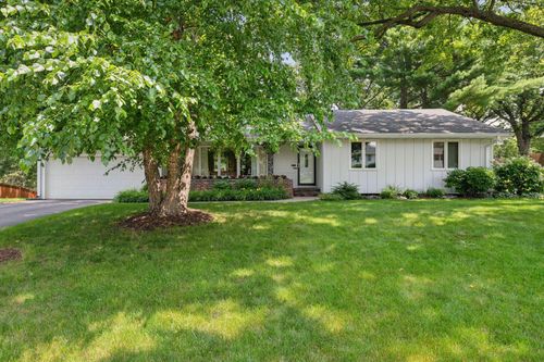 8254 Westwood Hills Curv, Saint Louis Park, MN, 55426-2406 | Card Image