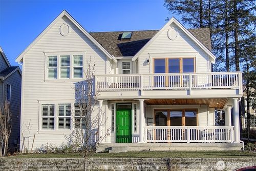 412 State St S, Kirkland, WA, 98033-6606 | Card Image