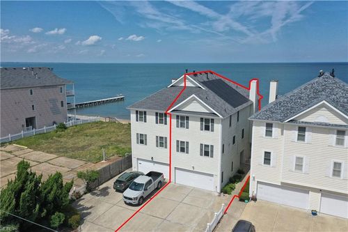 262 W Ocean View Ave, Norfolk, VA, 23503-1543 | Card Image