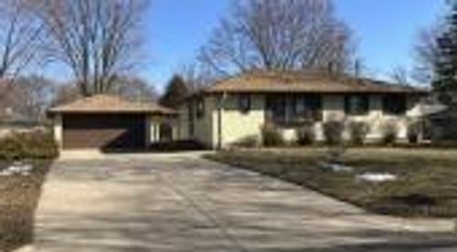 6571 3rd Street Ct N, Oakdale, MN, 55128-6902 | Card Image
