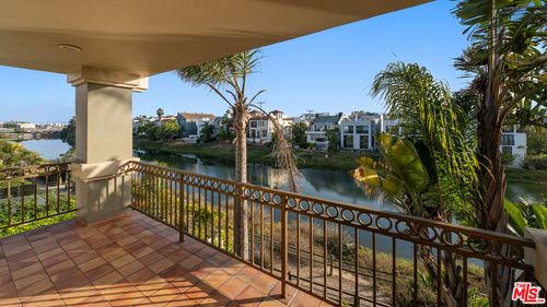 5105 Via Donte, Marina del Rey, CA, 90292-7284 | Card Image