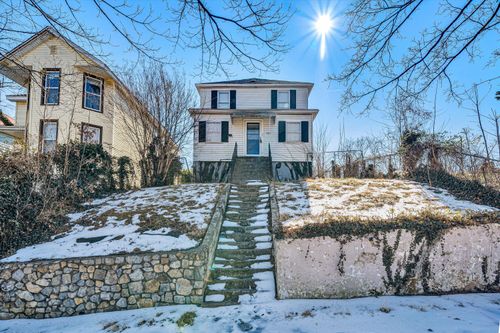 703 Elm Ave Se, Roanoke, VA, 24013-1821 | Card Image