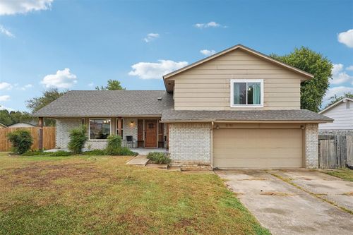 11741 Oakdale Street, Yukon, OK, 73099 | Card Image