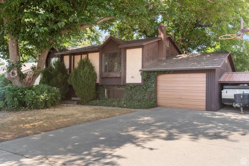 569 Aloha Ln, Sandy, UT, 84070-0900 | Card Image