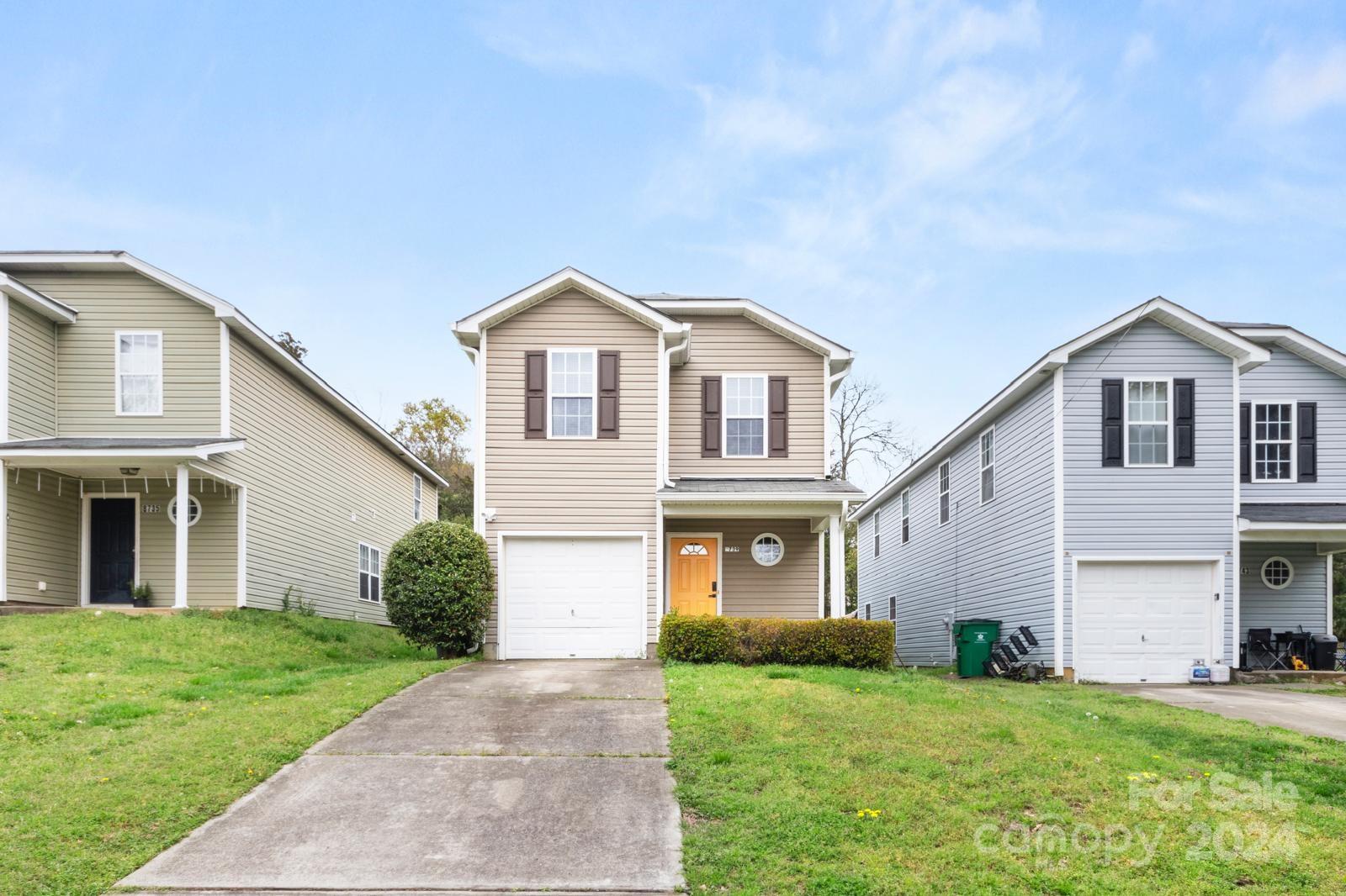Sharonbrook Dr, Charlotte, NC 28210