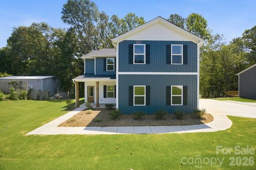 402 North St, Dallas, NC, 28034-1513 | Card Image