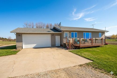 13275 373rd Ave, Mina, SD, 57451-3040 | Card Image