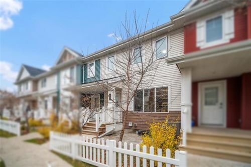 {{alt}} | Card Image