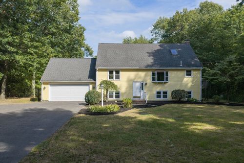 15 N Precinct St, Lakeville, MA, 02347-1217 | Card Image