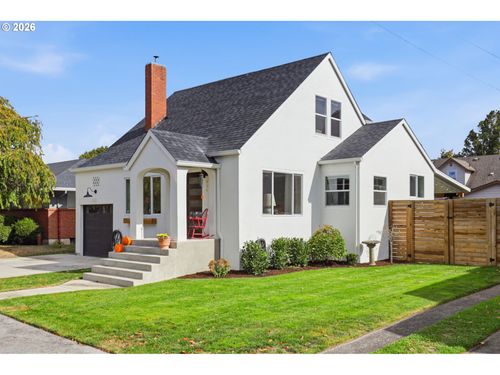 954 Park St, Woodland, WA, 98674-9424 | Card Image