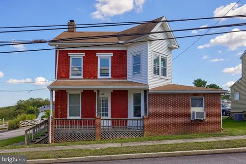 145 S Main St, SEVEN VALLEYS, PA, 17360-9616 | Card Image