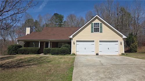 220 Lamar Ln, Covington, GA, 30016-6699 | Card Image
