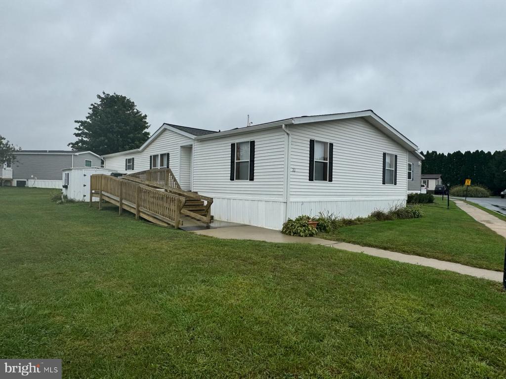 Moccasin Dr, Ephrata, PA 17522