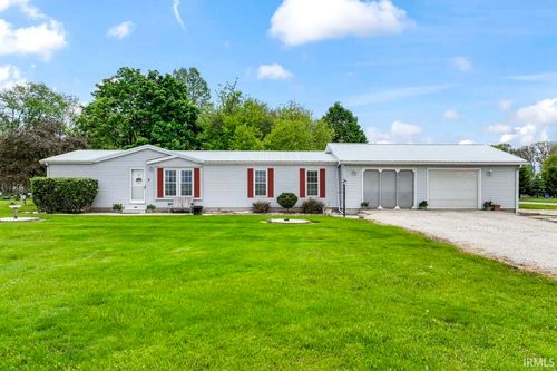 11078 N 1175 W, Monticello, IN, 47960-8172 | Card Image