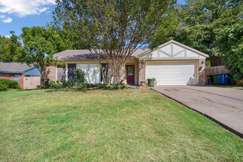 719 Heather Wood Dr, Grapevine, TX, 76051-3369 | Card Image