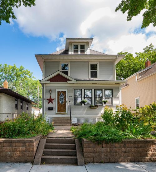 1226 Albemarle St, Saint Paul, MN, 55117-4419 | Card Image